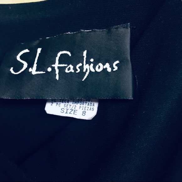 Dress - Picture 2 of 2